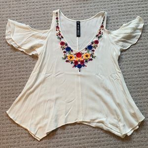 Floral cold shoulder blouse